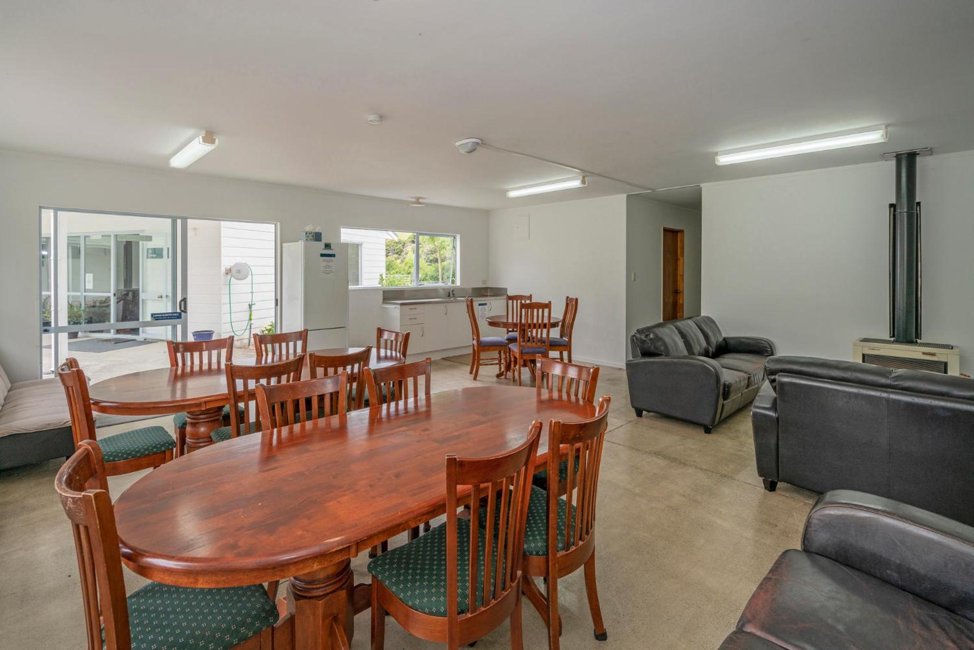 Coromandel Shelly Beach Top 10 Holiday Park Eksteriør billede