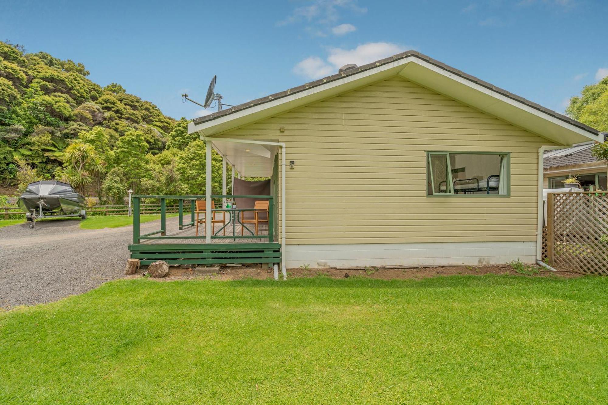Coromandel Shelly Beach Top 10 Holiday Park Værelse billede
