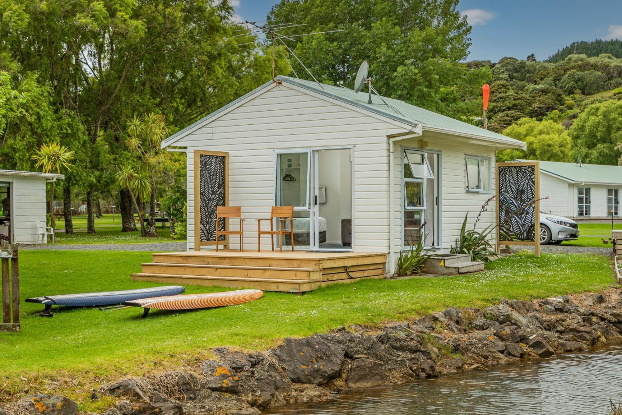 Coromandel Shelly Beach Top 10 Holiday Park Værelse billede