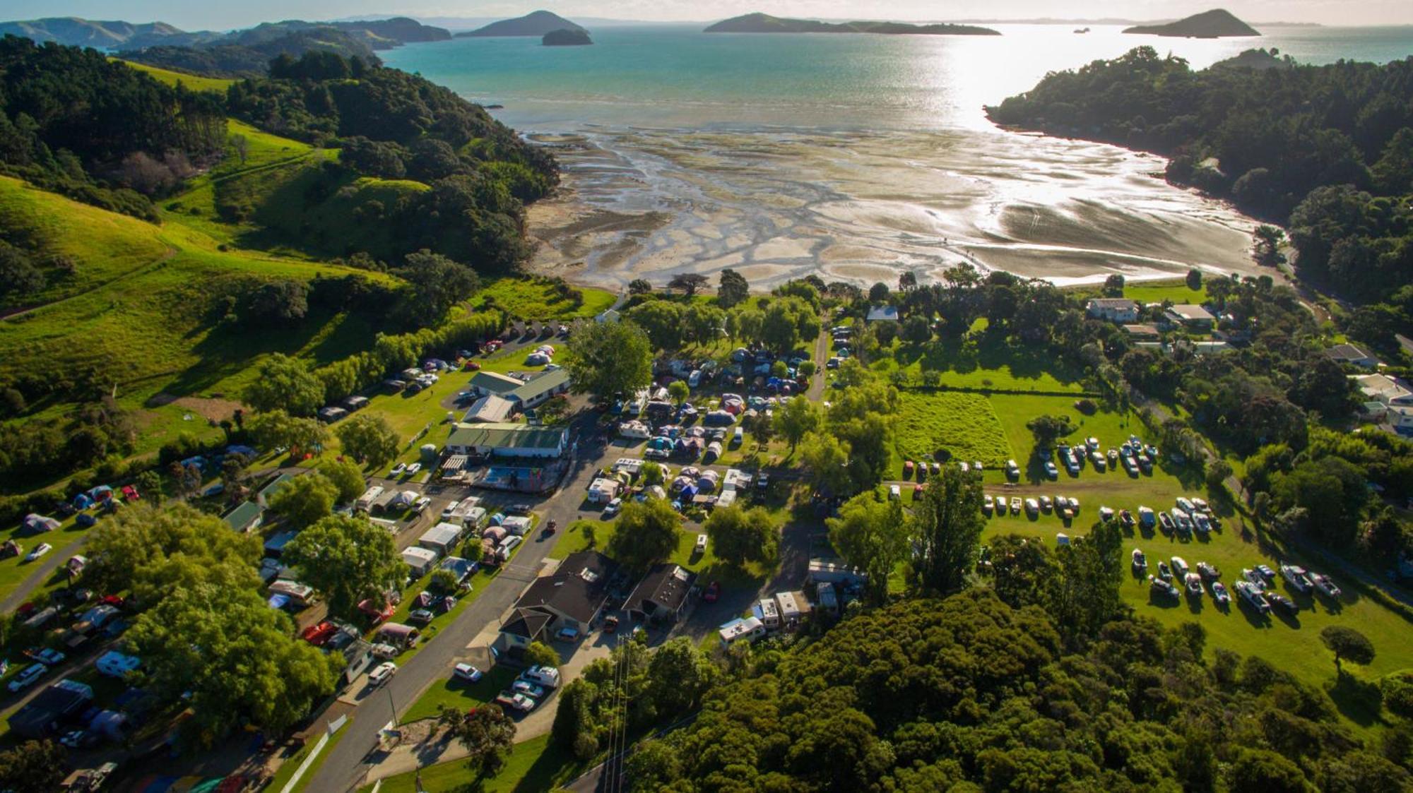 Coromandel Shelly Beach Top 10 Holiday Park Eksteriør billede